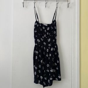 Hollister XS Romper Black with White Daises